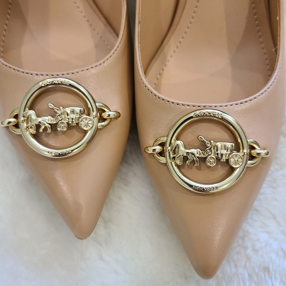 Coach Heels - Picture 4 of 8